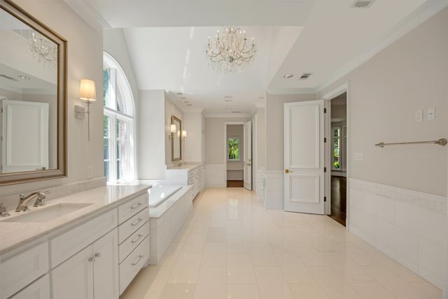31 Robledo Drive, Dallas, TX 75230