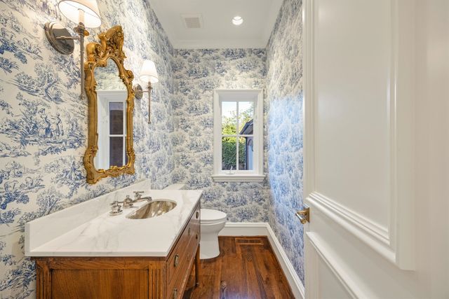 31 Robledo Drive, Dallas, TX 75230