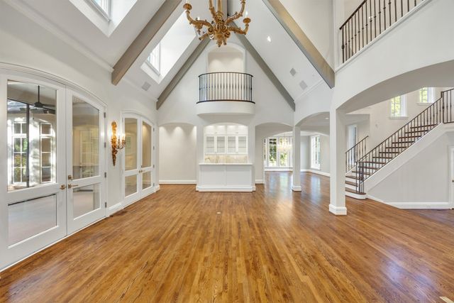 31 Robledo Drive, Dallas, TX 75230