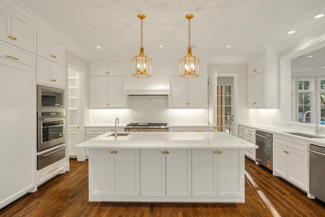 31 Robledo Drive, Dallas, TX 75230