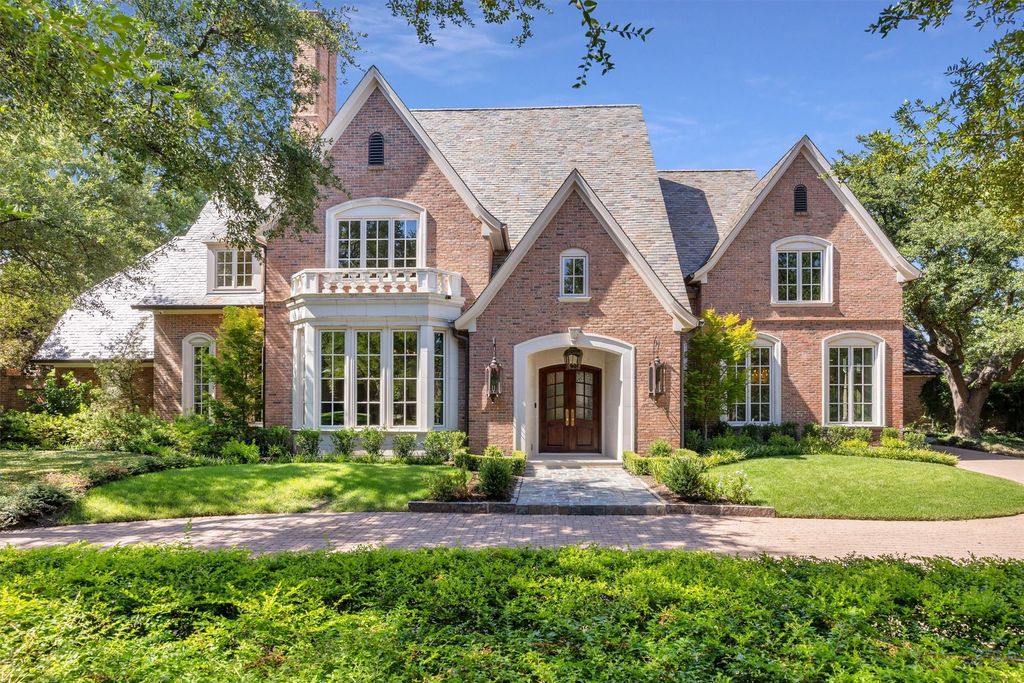 31 Robledo Drive, Dallas, TX 75230