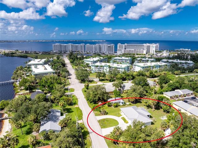 5055 MELBOURNE STREET, Punta Gorda, FL 33980