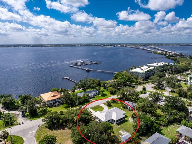 5055 MELBOURNE STREET, Punta Gorda, FL 33980