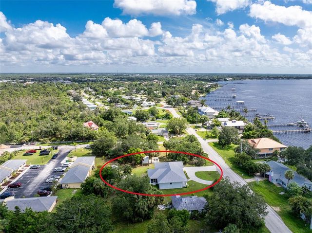 5055 MELBOURNE STREET, Punta Gorda, FL 33980