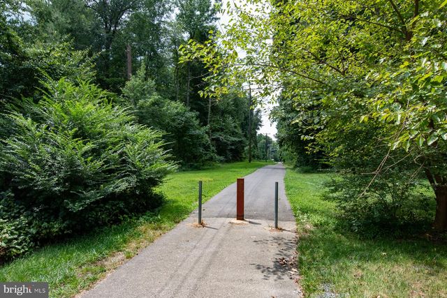 8003 ROCKWOOD CT, Springfield, VA 22153