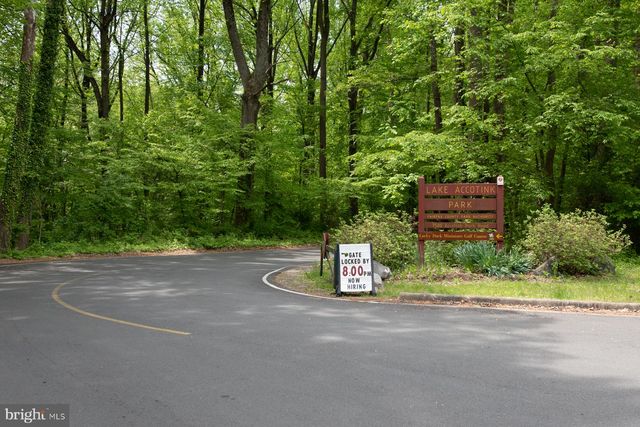 8003 ROCKWOOD CT, Springfield, VA 22153