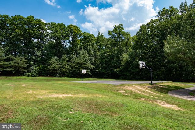 8003 ROCKWOOD CT, Springfield, VA 22153
