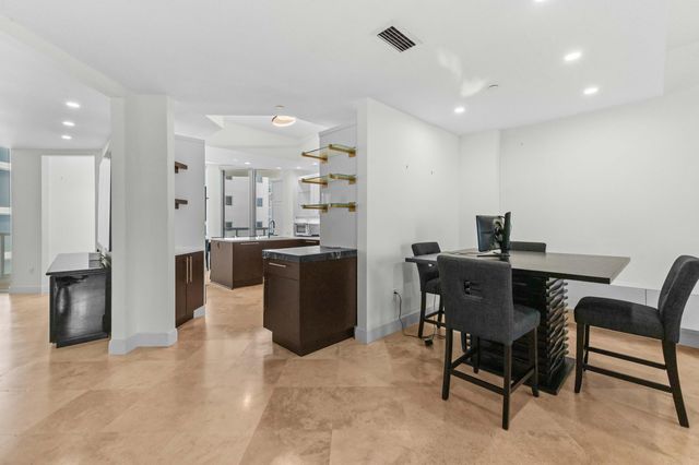 4600 N Ocean Drive 605, Singer Island, FL 33404