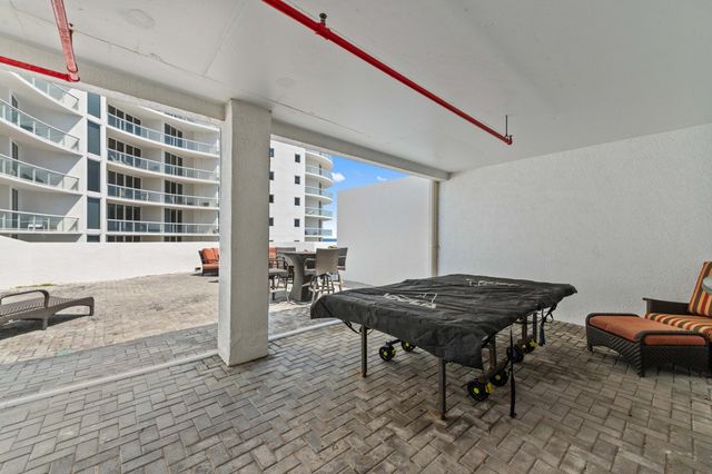 4600 N Ocean Drive 605, Singer Island, FL 33404