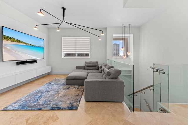 4600 N Ocean Drive 605, Singer Island, FL 33404