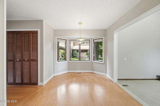 2437 Parliament Square, Toledo, OH 43617
