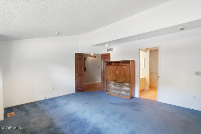 2437 Parliament Square, Toledo, OH 43617