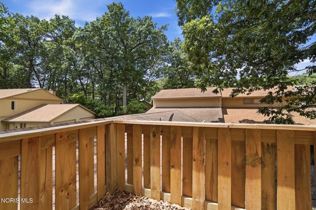 2437 Parliament Square, Toledo, OH 43617