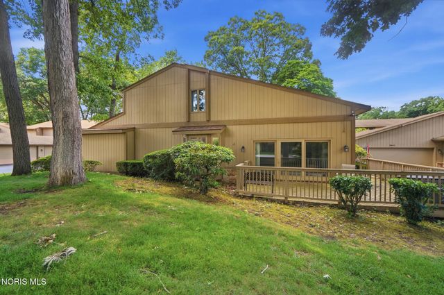 2437 Parliament Square, Toledo, OH 43617