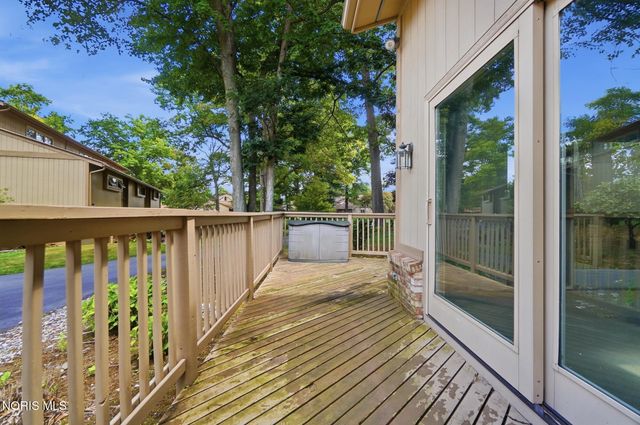 2437 Parliament Square, Toledo, OH 43617
