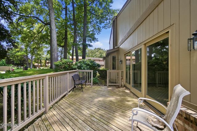 2437 Parliament Square, Toledo, OH 43617