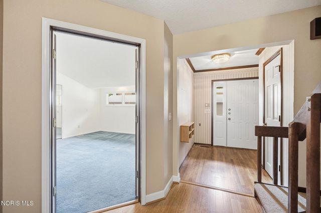 2437 Parliament Square, Toledo, OH 43617