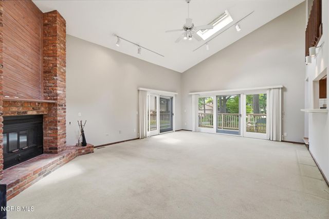 2437 Parliament Square, Toledo, OH 43617