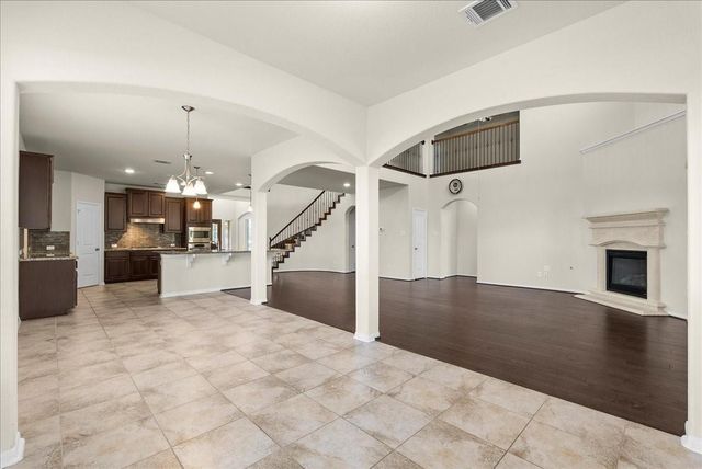 2246 Oakleaf Trail Lane, League City, TX 77573