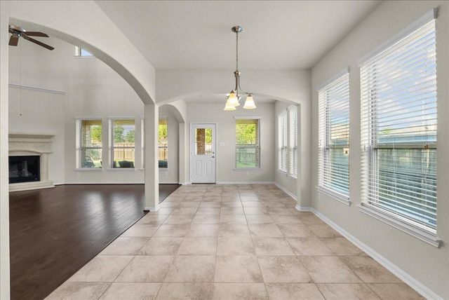 2246 Oakleaf Trail Lane, League City, TX 77573