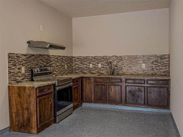 2246 Oakleaf Trail Lane, League City, TX 77573