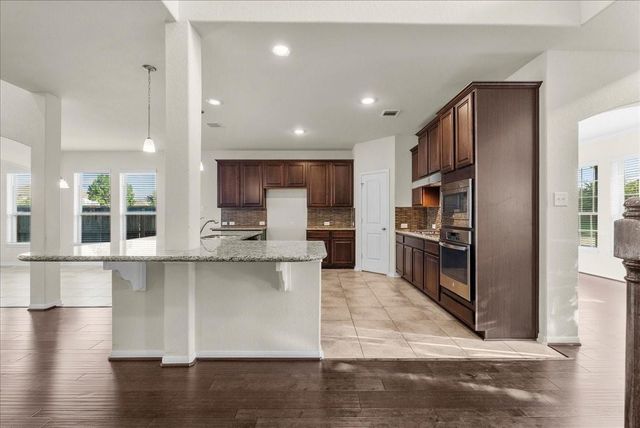 2246 Oakleaf Trail Lane, League City, TX 77573