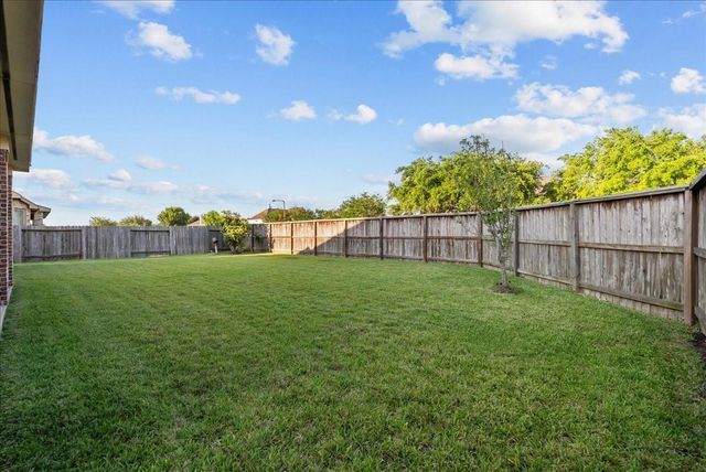 2246 Oakleaf Trail Lane, League City, TX 77573