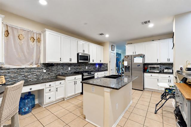 2207 Longspur Lane, League City, TX 77573