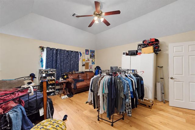 2207 Longspur Lane, League City, TX 77573
