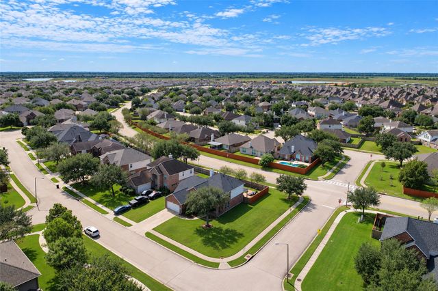 2207 Longspur Lane, League City, TX 77573
