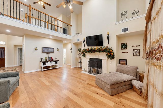2207 Longspur Lane, League City, TX 77573