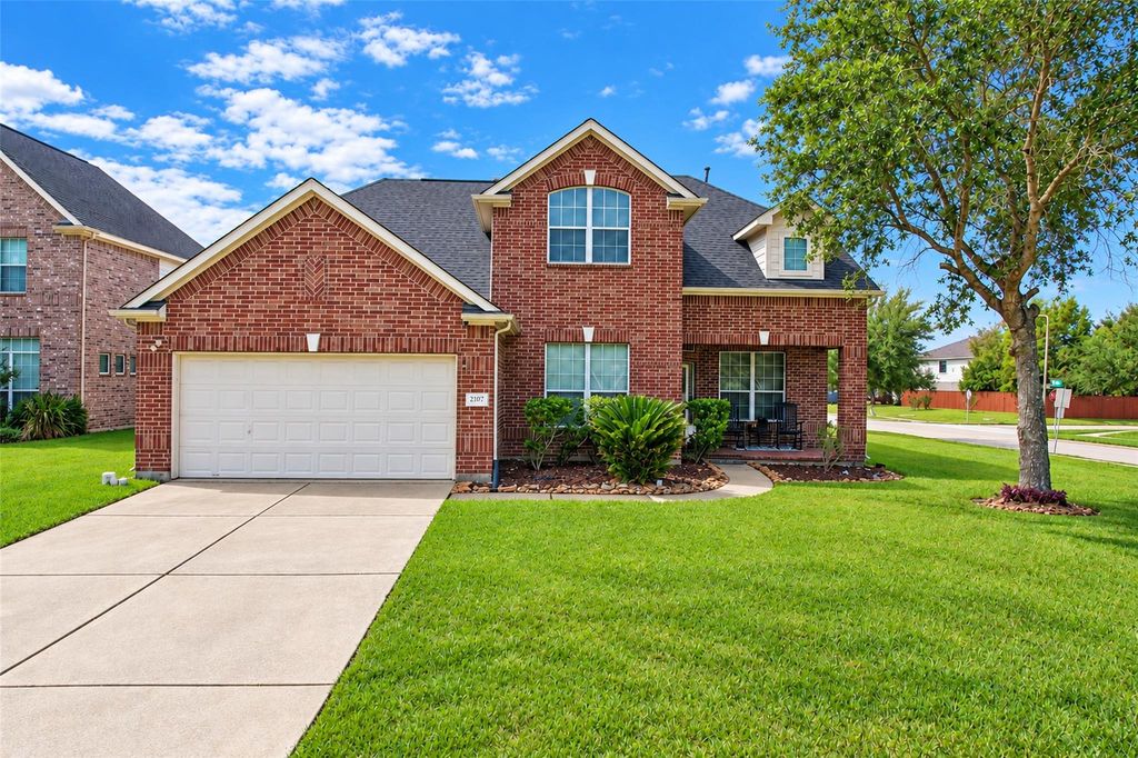 2207 Longspur Lane, League City, TX 77573