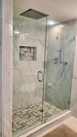 3600 Mystic Pointe Drive 913, Aventura, FL 33180