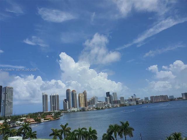 3600 Mystic Pointe Drive 913, Aventura, FL 33180