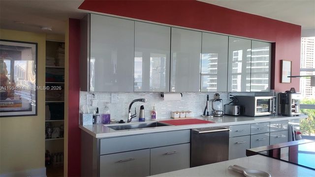3600 Mystic Pointe Drive 913, Aventura, FL 33180