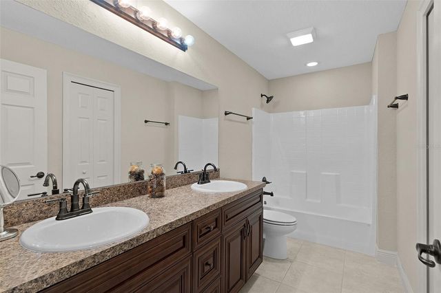 13 MALAUKA RADIAL RUN, Ocklawaha, FL 32179