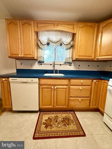 800 LEONARD DR, Millville, NJ 08332