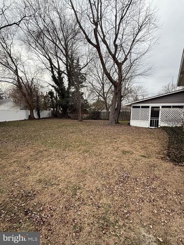 800 LEONARD DR, Millville, NJ 08332