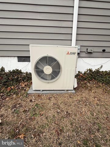 800 LEONARD DR, Millville, NJ 08332