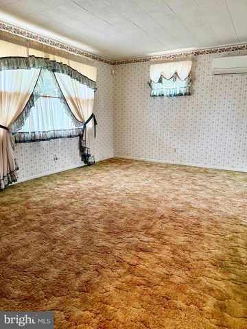 800 LEONARD DR, Millville, NJ 08332