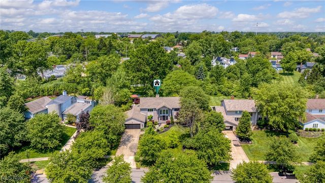 25901 Annesley Road, Beachwood, OH 44122