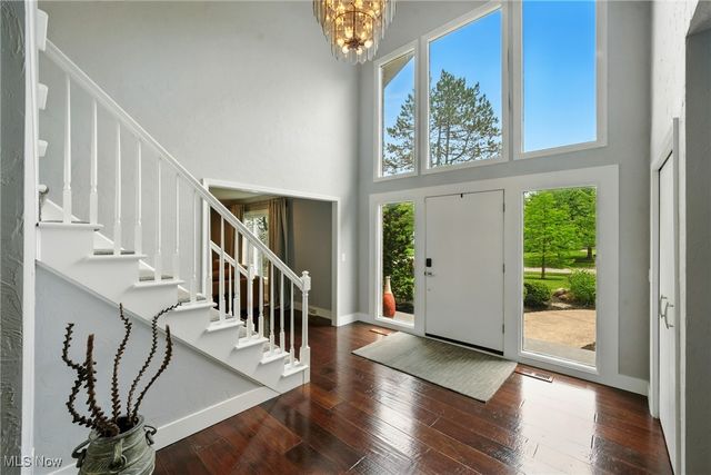 25901 Annesley Road, Beachwood, OH 44122