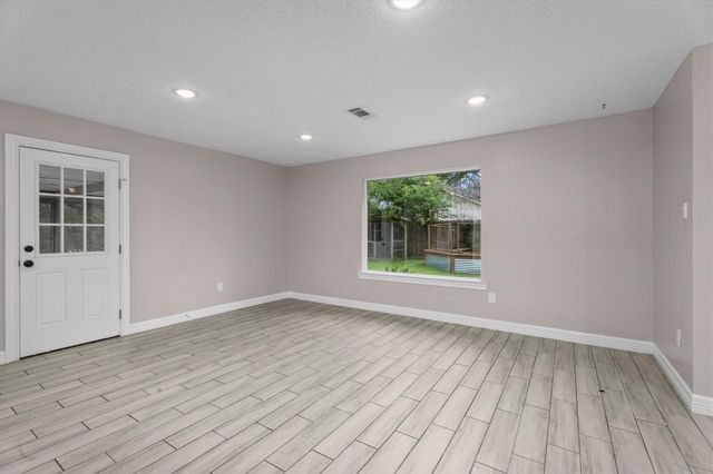 703 Barbara Street, Tomball, TX 77375