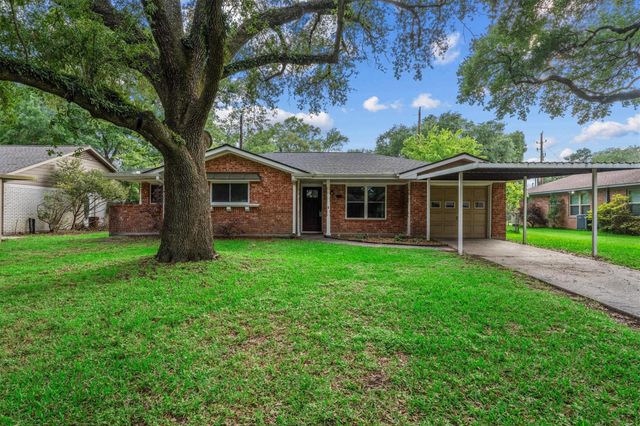 703 Barbara Street, Tomball, TX 77375