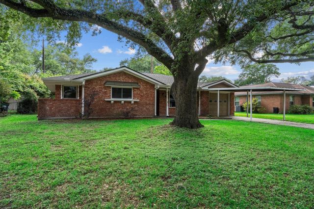 703 Barbara Street, Tomball, TX 77375