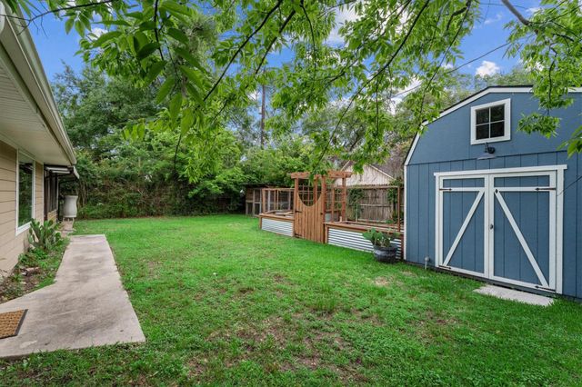 703 Barbara Street, Tomball, TX 77375