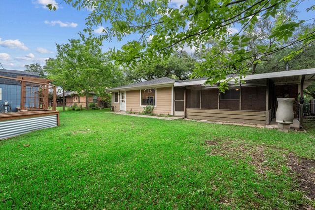 703 Barbara Street, Tomball, TX 77375