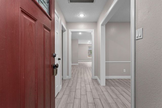 703 Barbara Street, Tomball, TX 77375