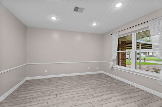 703 Barbara Street, Tomball, TX 77375