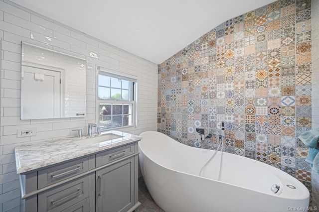 101 Oswego Street, North Bellmore, NY 11710